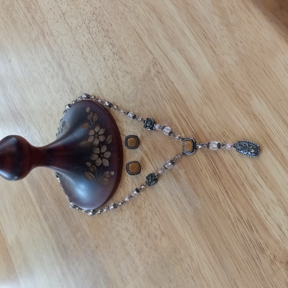 Napier Lotus/Bee Necklace Set